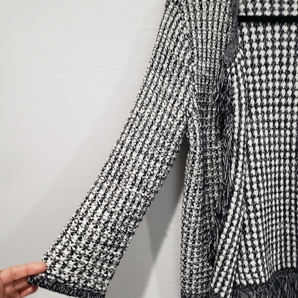 Karl Lagerfeld Black and White Open Front Blazer with Fringes Size Small - Picture 3 of 11